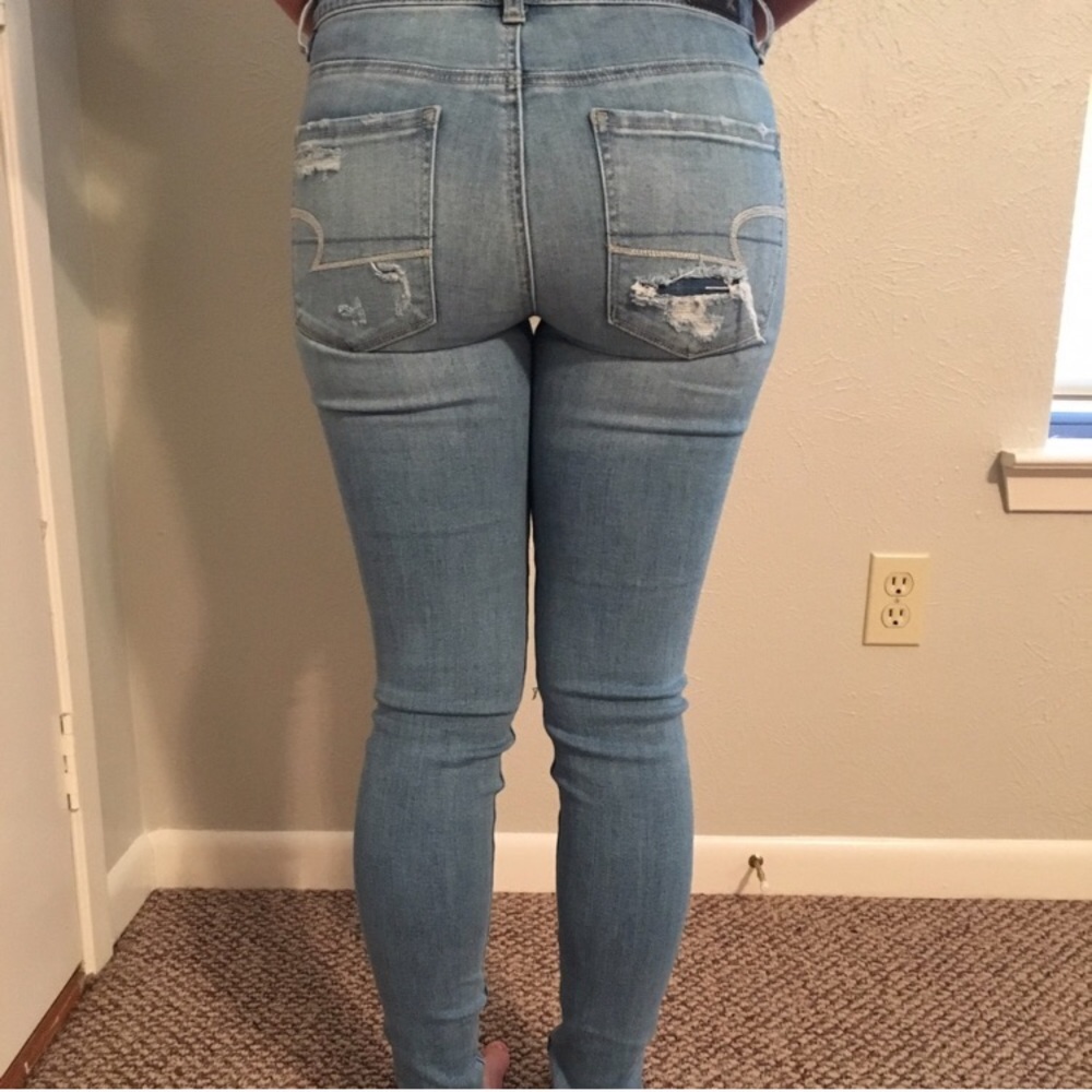 American Eagle distressed jeans
